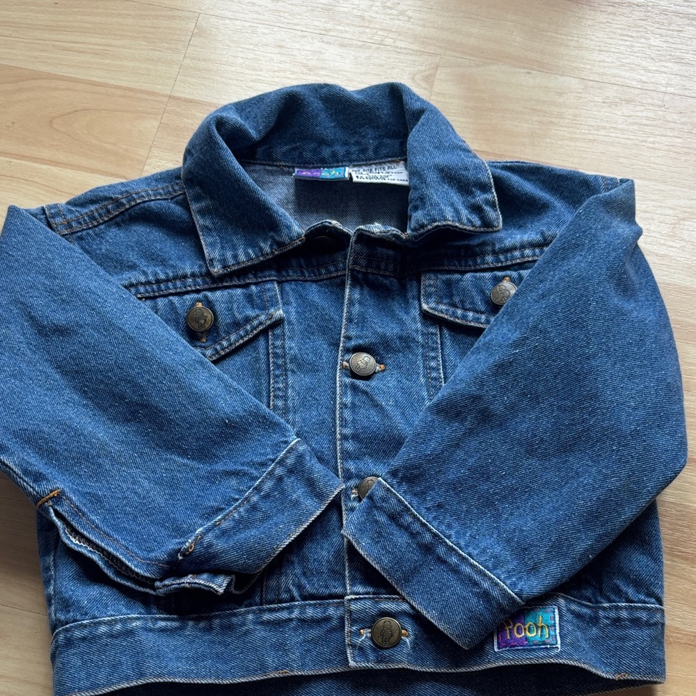 Pooh bear vintage denim jacket ! Vintage vintage !! Size 12-24 months